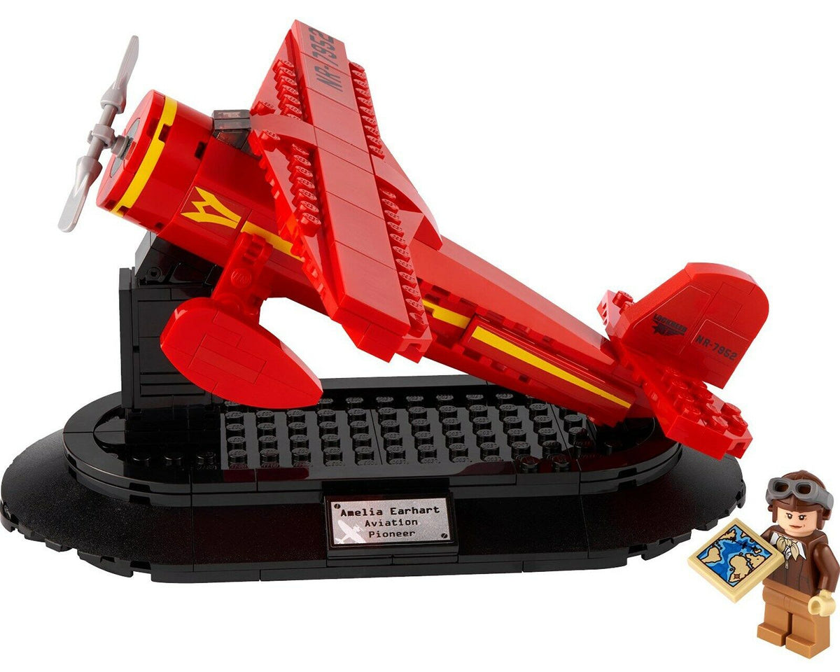 *BRAND NEW* Lego: Amelia Earhart Tribute | 40450 | International Women&#39;s Day Set