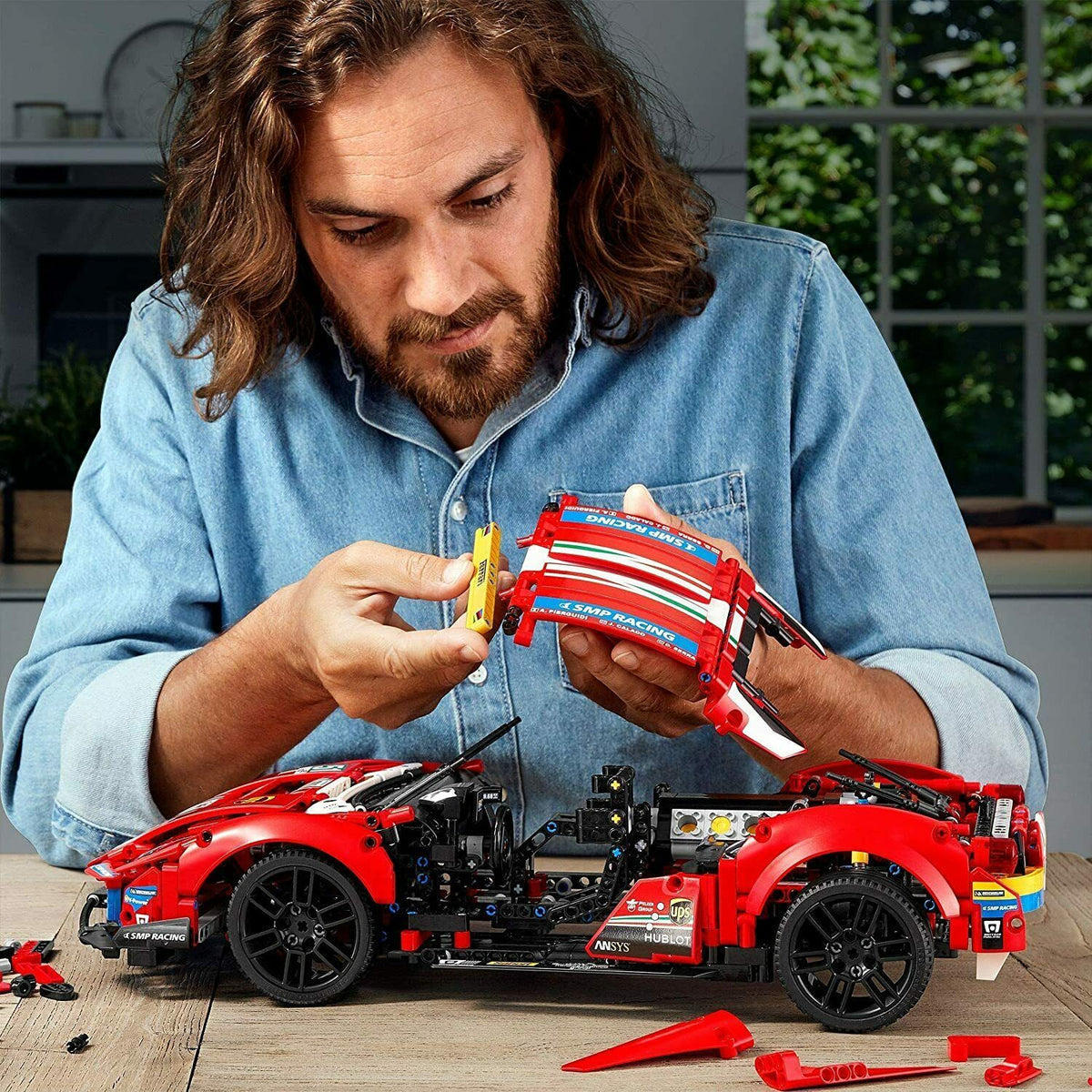 Lego Technic Ferrari 488 GTE “AF Corse #51” 42125