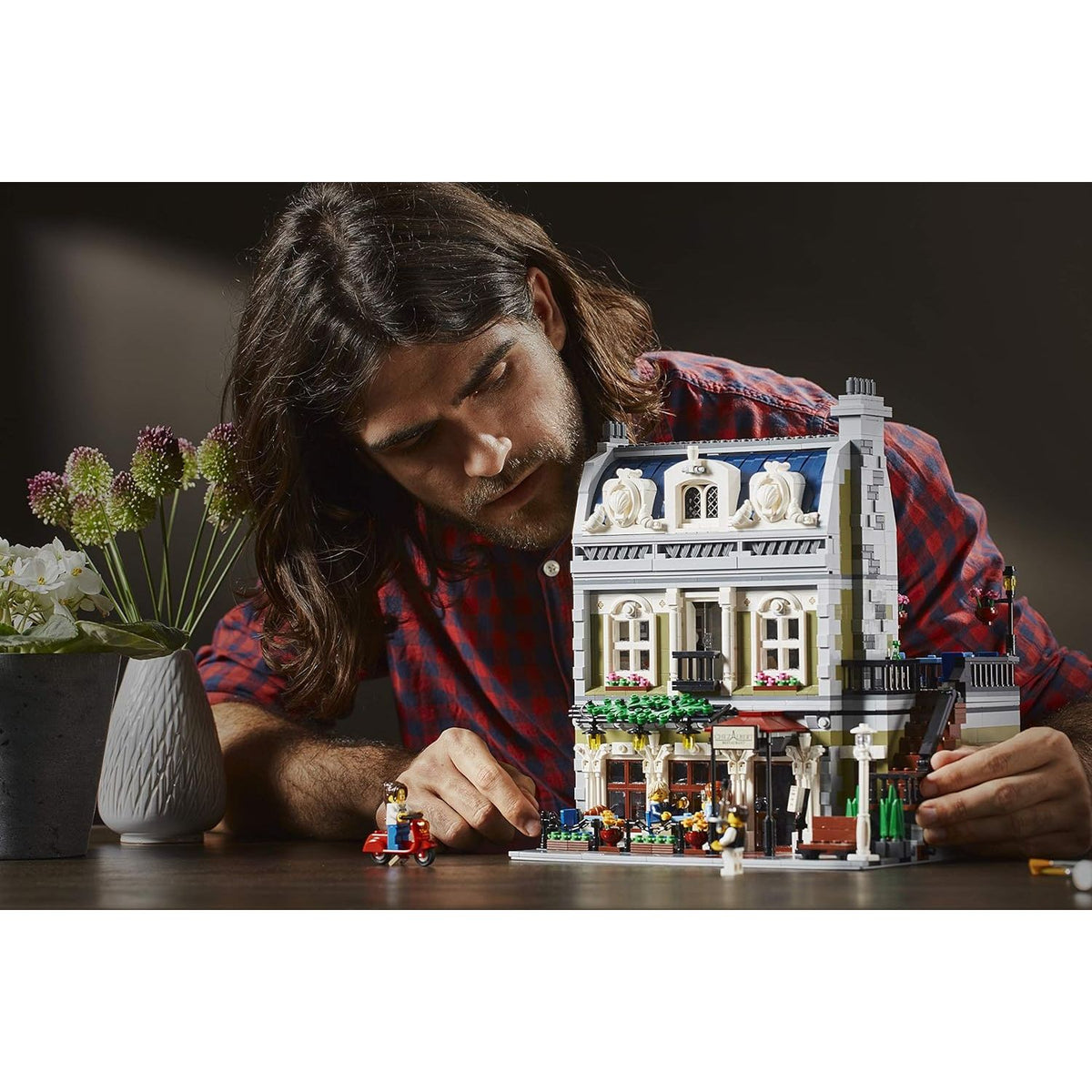 Lego Parisian Restaurant 10243